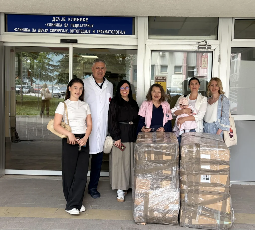 Одељење неонатологије УКЦ Ниш добило две нове колевке захваљујући хуманитарној акцији „Матура за све“