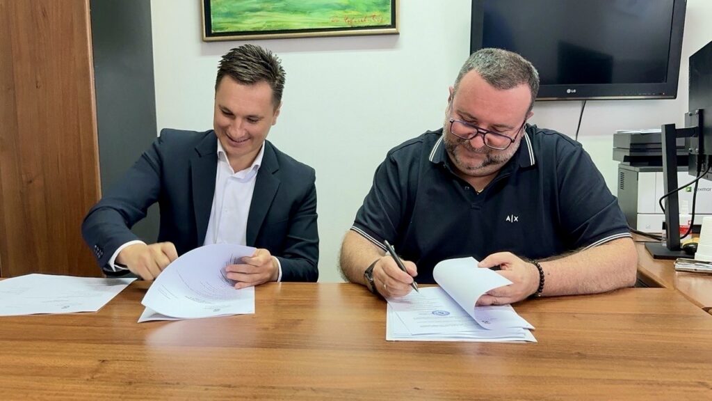 Прва мобилна амбуланта као што је и обећано, стиже у УКЦ Ниш